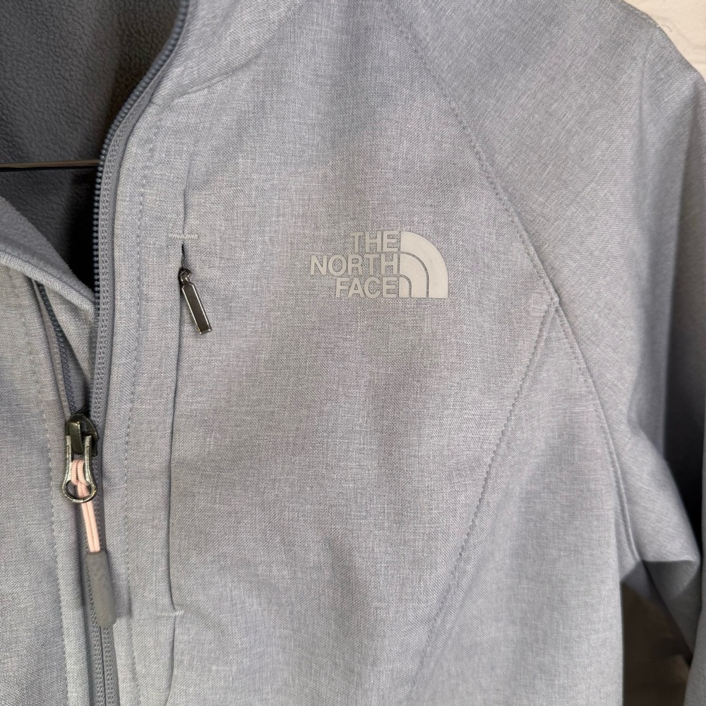 The North Face Light Gray Windwall Fleece Lined Jacket, Women’s Size Medium - Picture 6 of 16